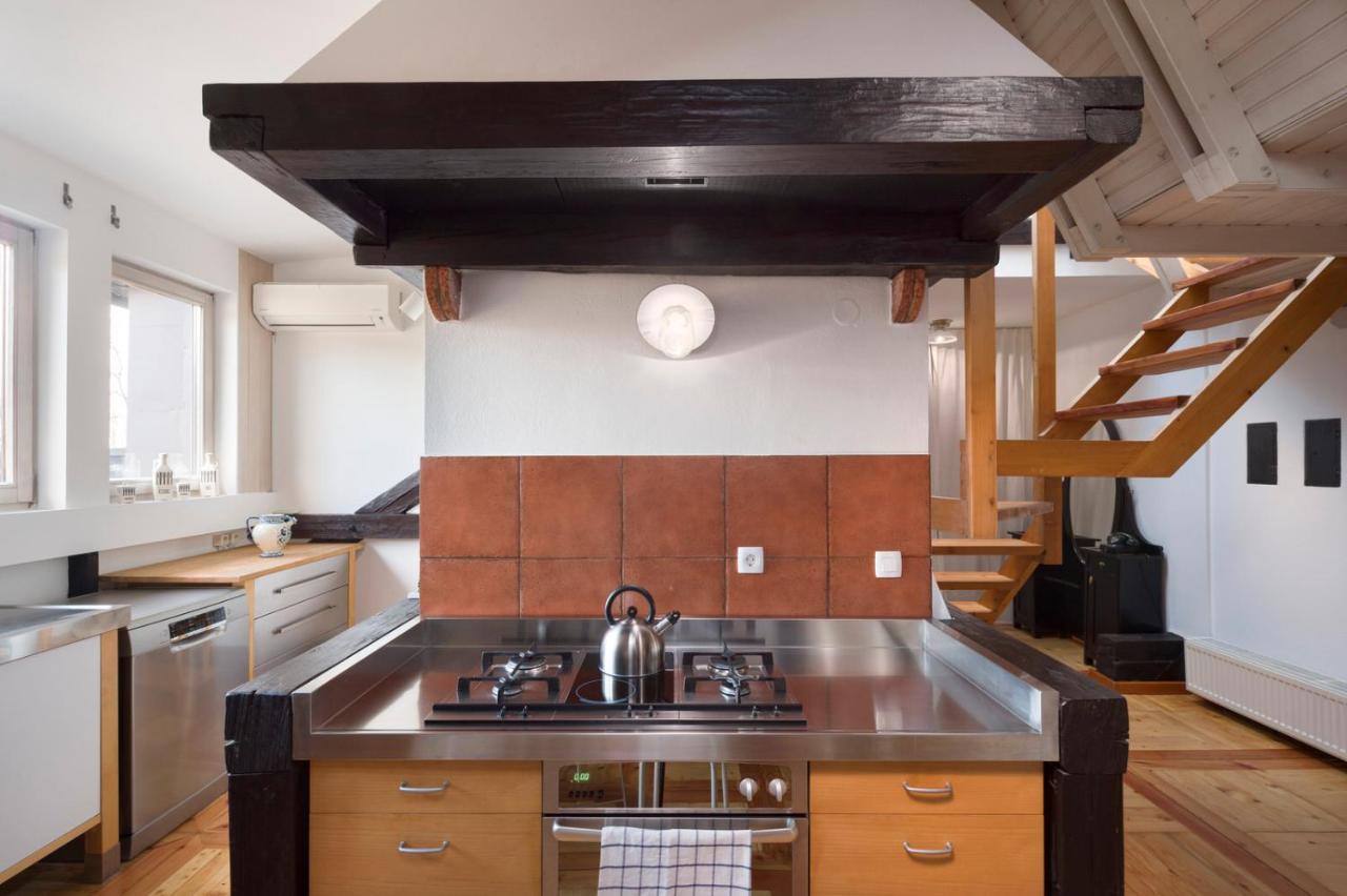 Apartma Fine Three-bedroom Gregorciceva *