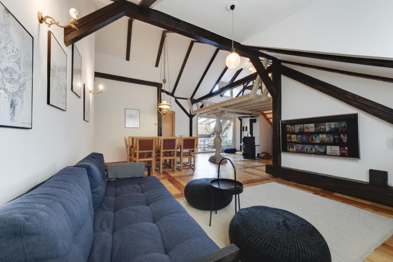 Fine Three-bedroom Gregorciceva Apartma *